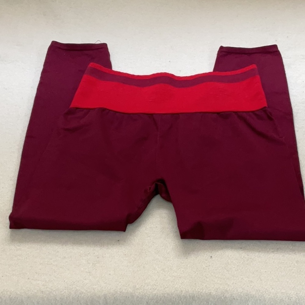 EUC womans fabletics leggings